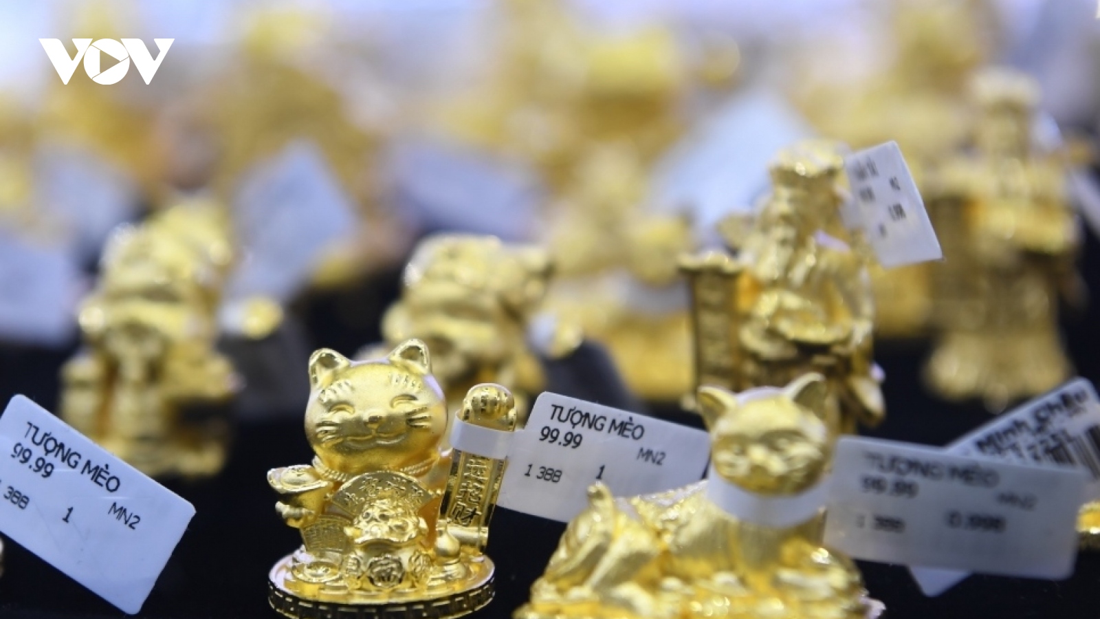 Giá vàng hôm nay 8/1: Vàng SJC giảm 500.000 đồng/lượng